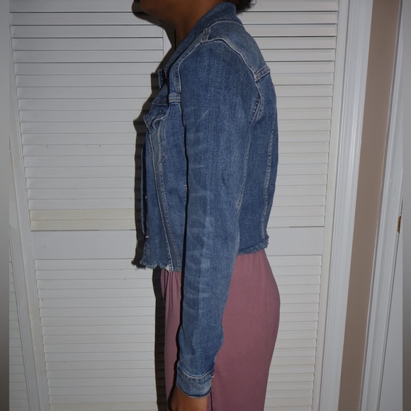 Women’s Garage Cropped Jean Jacket - Picture 2 of 4